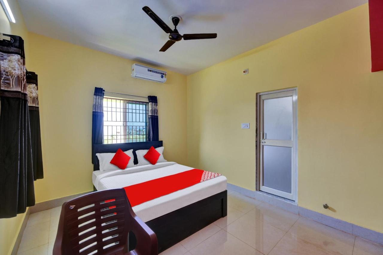 Hotel Oyo Flagship 81058 Royal Regalia Bhubaneswar Exterior foto