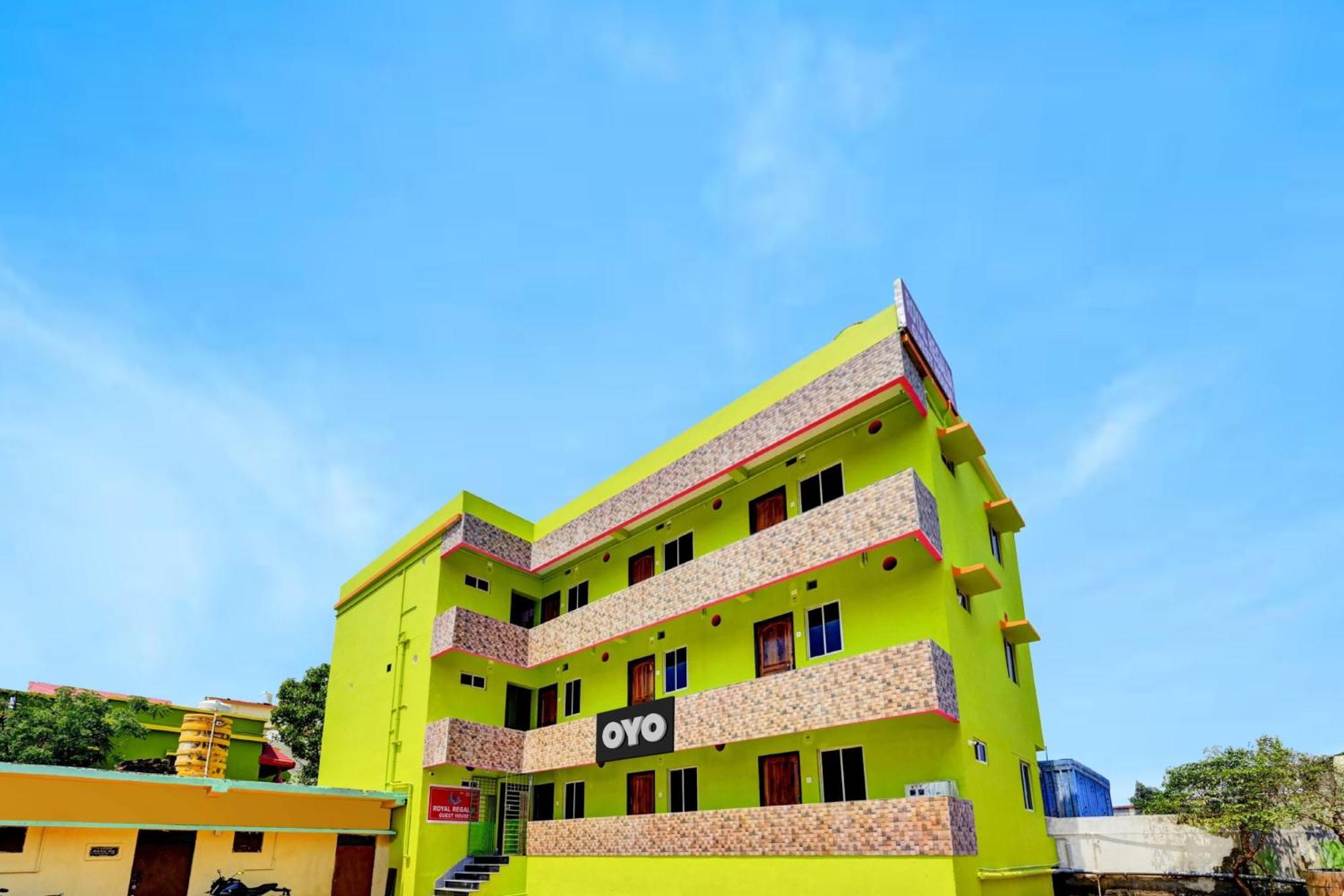 Hotel Oyo Flagship 81058 Royal Regalia Bhubaneswar Exterior foto