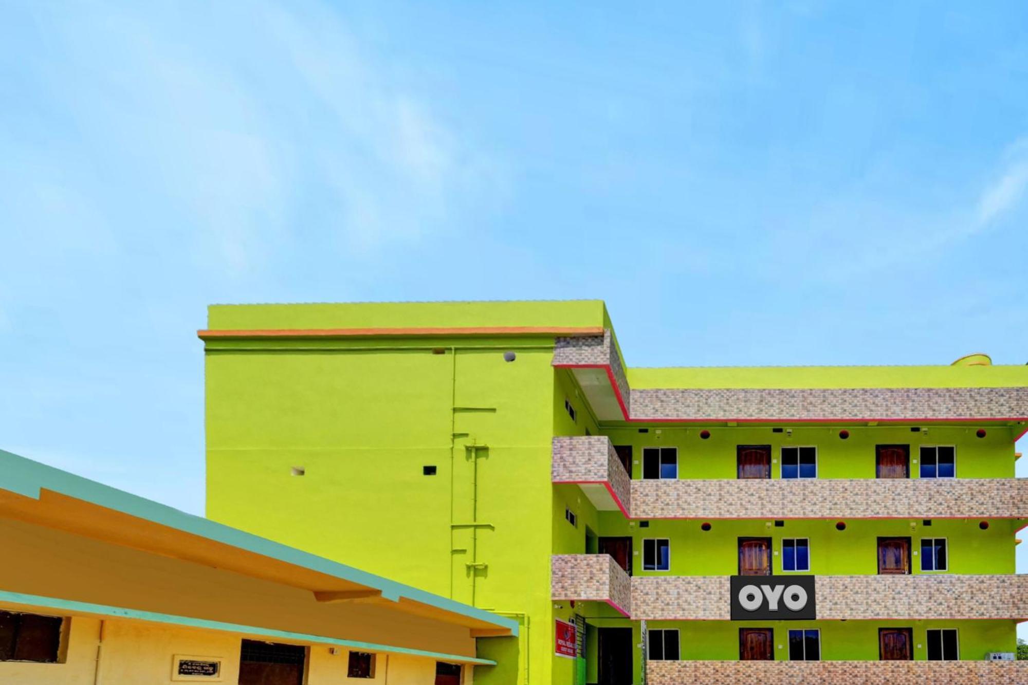 Hotel Oyo Flagship 81058 Royal Regalia Bhubaneswar Exterior foto